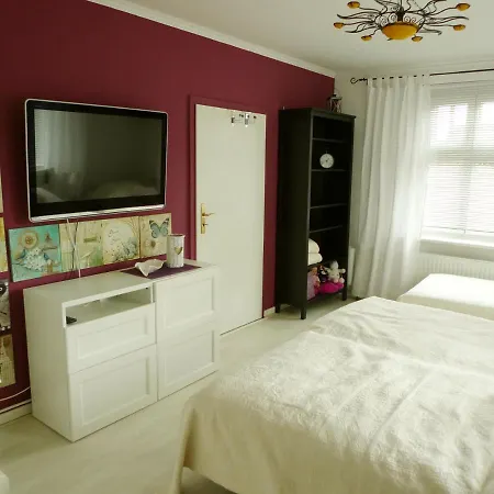 בית נופש Gemuetliches Gaestehaus Bohnsdorf, Naehe Flughafen Schoenefeld *